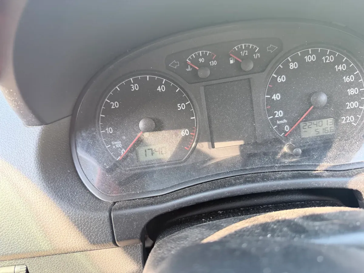 Volkswagen Polo 2004 photo 3