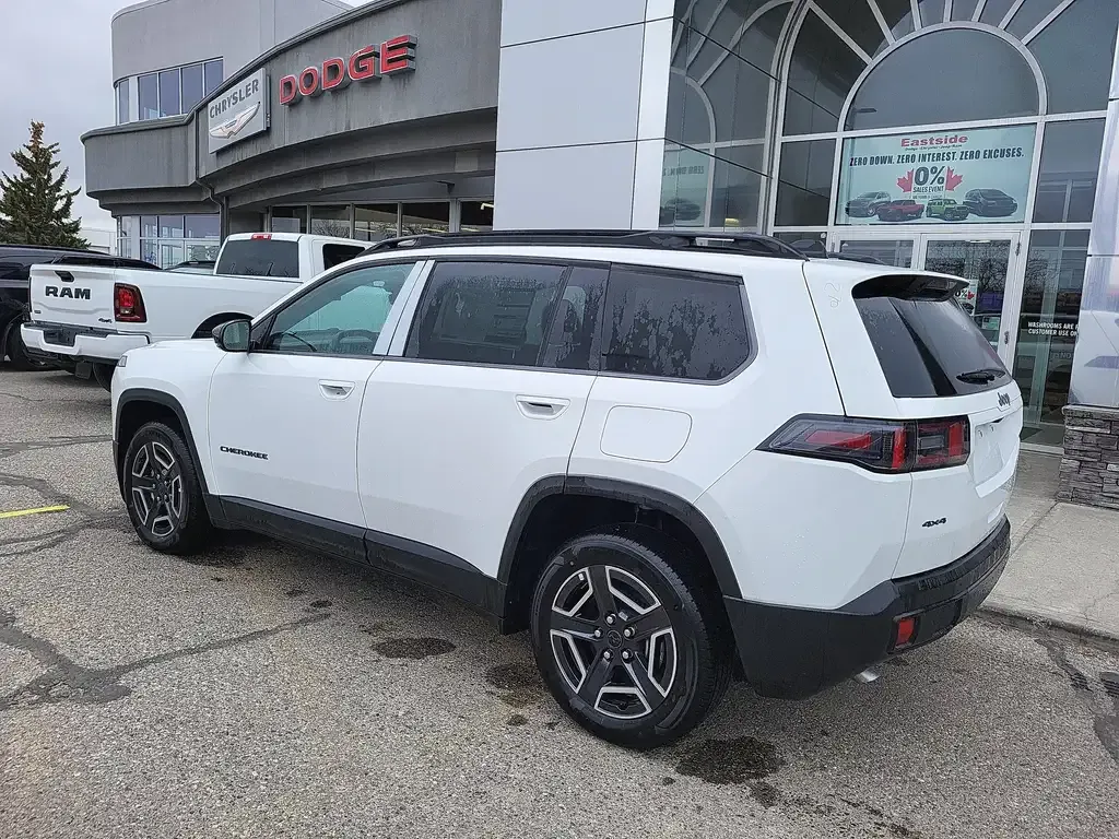 Jeep Cherokee 2026 photo 2