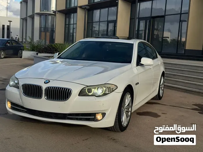 BMW 5 Series 2013 photo 2