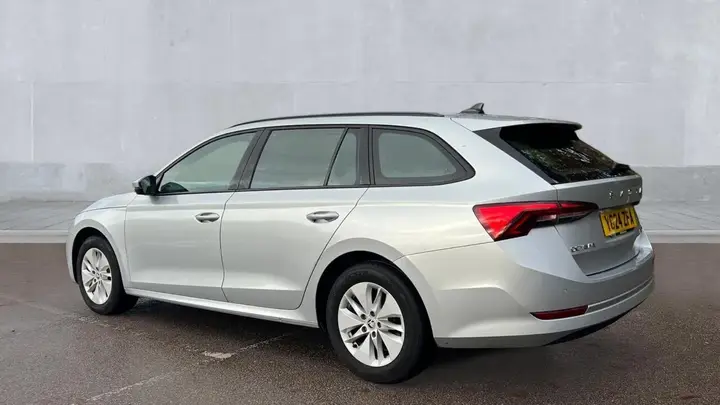 Skoda Octavia 2024 photo 3