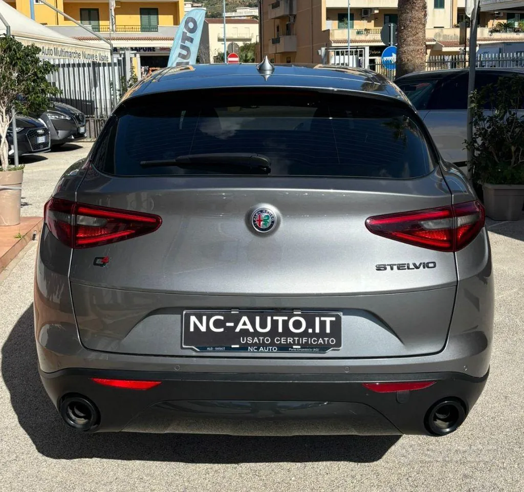Alfa Romeo Stelvio 2020 photo 4