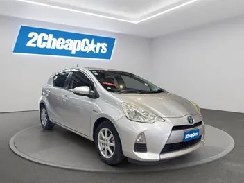 Toyota Aqua 2013 photo 5