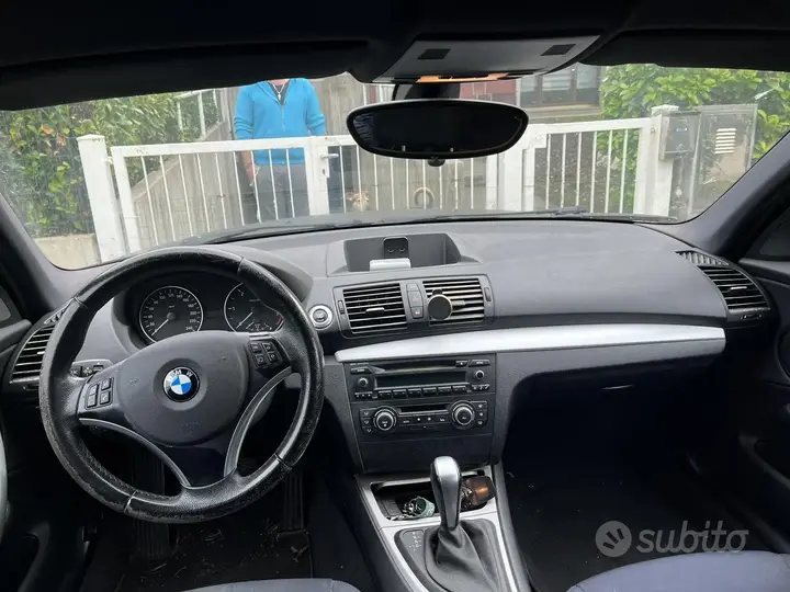 BMW 118D 2010 photo 4