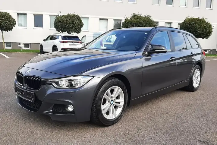 BMW 318I