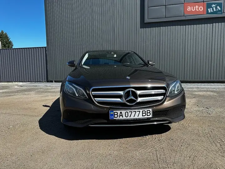 Mercedes-Benz E-Class 2016 photo 3