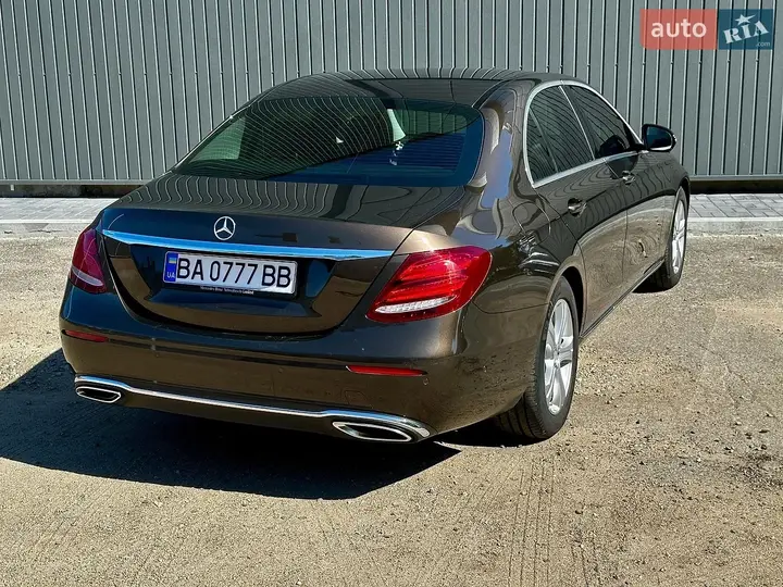 Mercedes-Benz E-Class 2016 photo 4