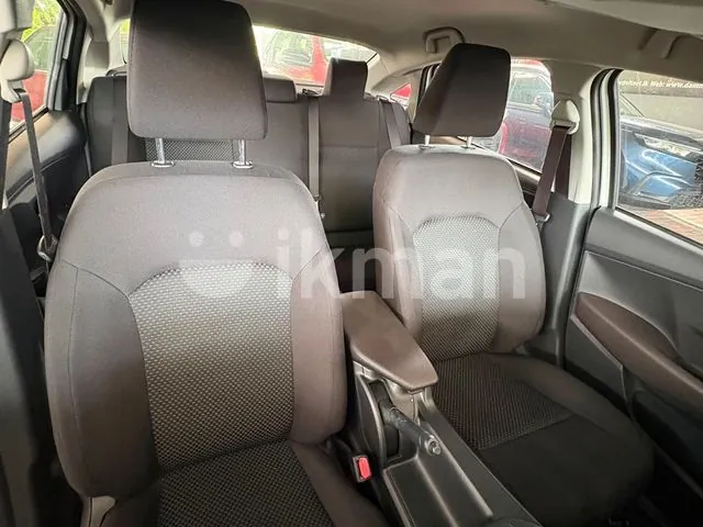Toyota Yaris Ativ 2025 photo 4