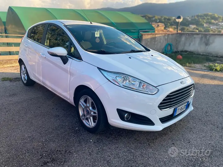 Ford Fiesta 2015 photo 4