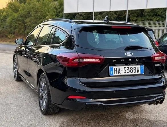 Ford Focus 2023 photo 3