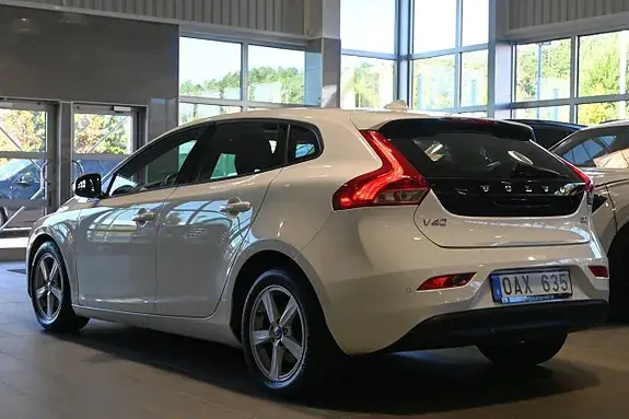 Volvo V40 2014 photo 3