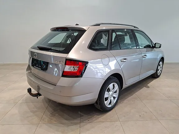 Skoda Fabia 2016 photo 2