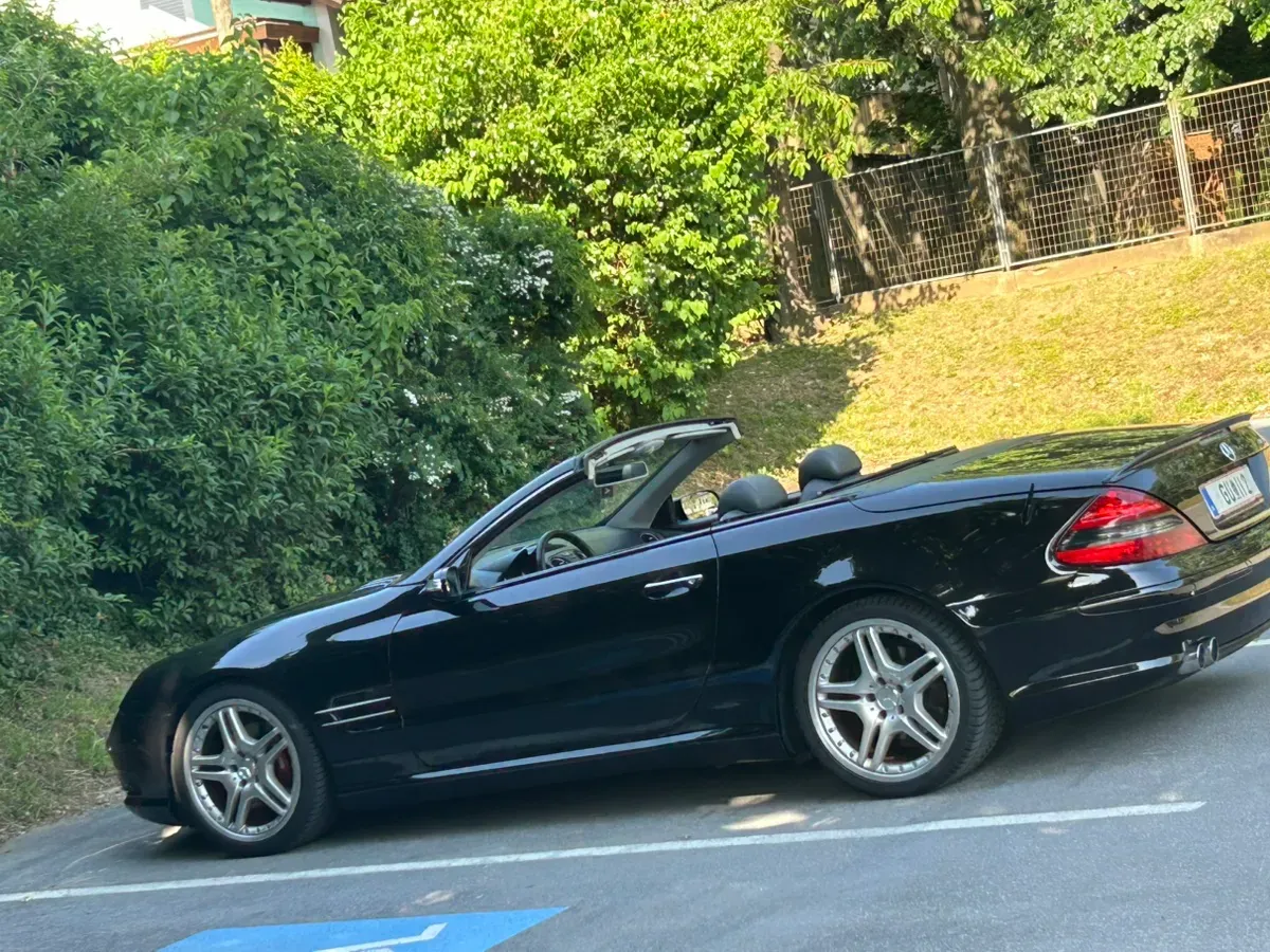 Mercedes-Benz Sl-Class 2004 photo 2