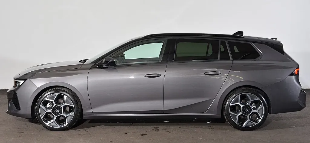 Opel Astra 2024 photo 3