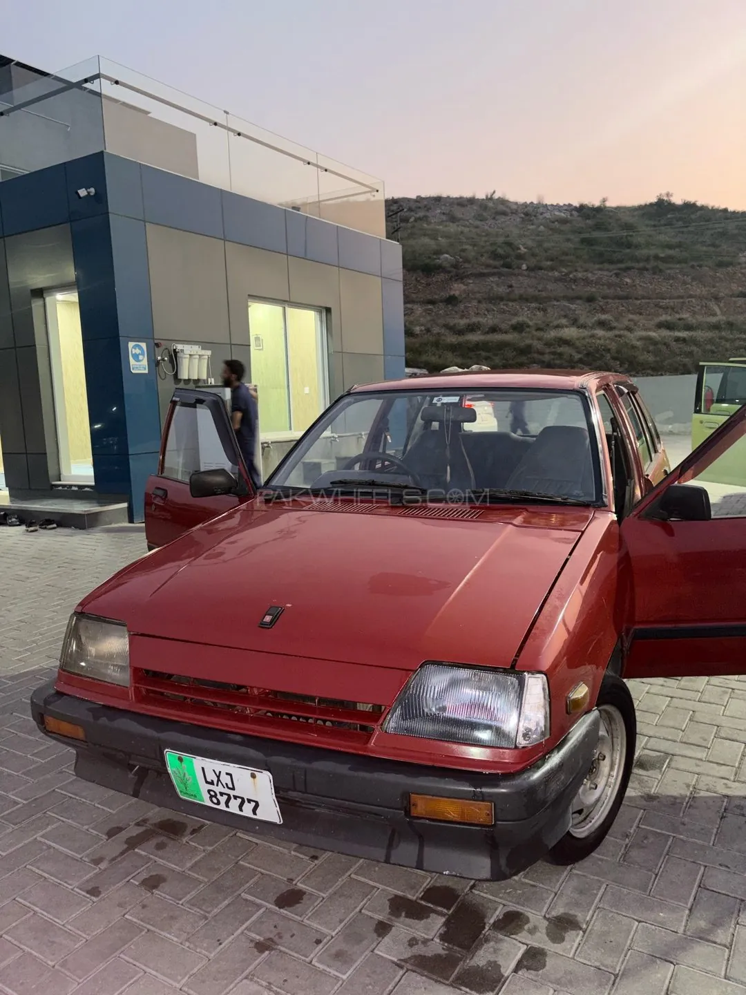 Suzuki Khyber