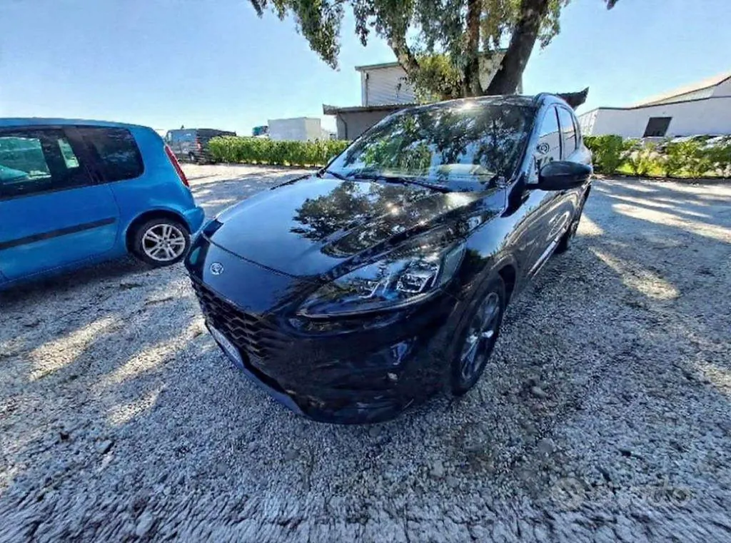 Ford Kuga 2023 photo 2