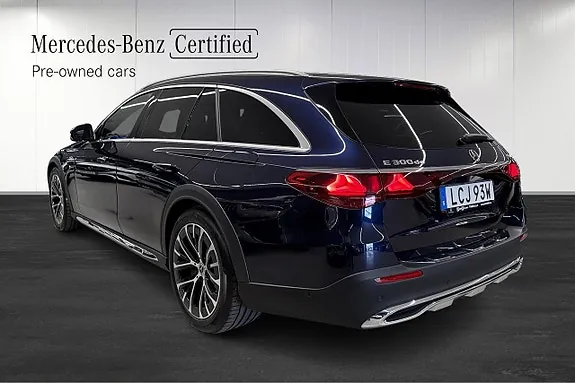 Mercedes-Benz E300 De 2025 photo 3