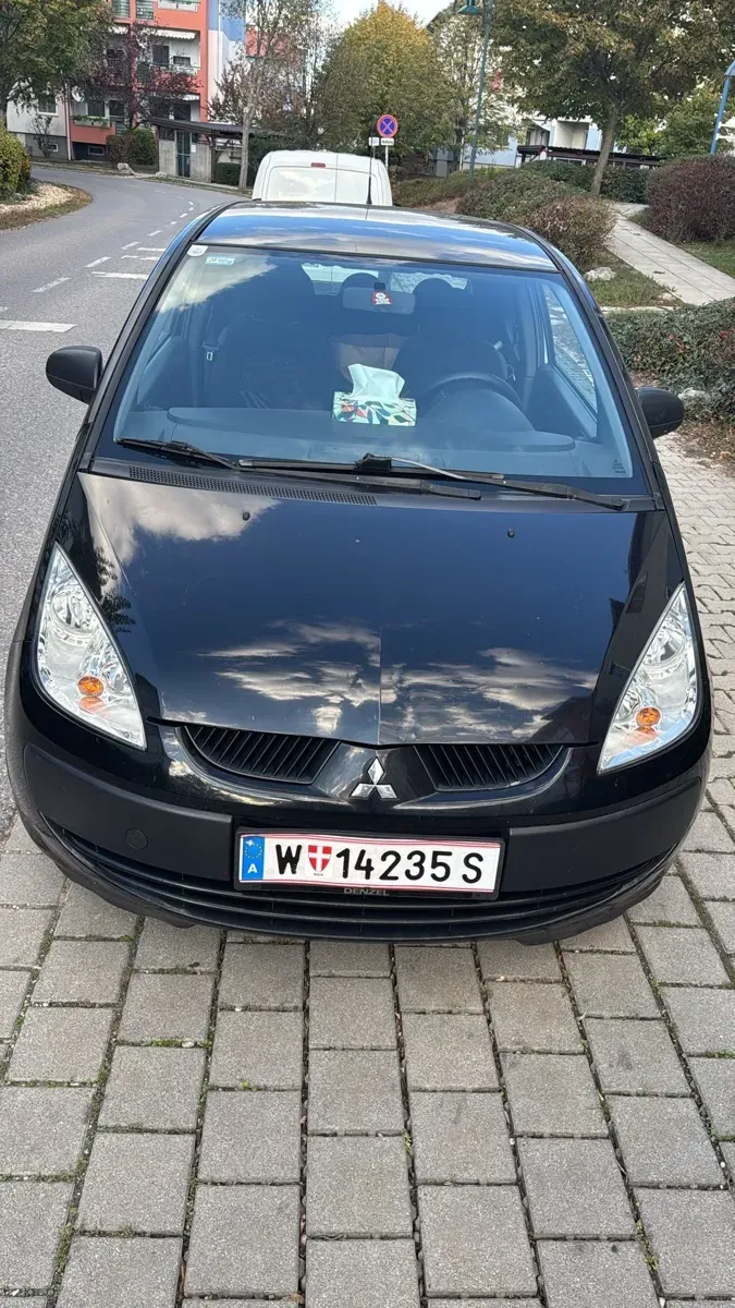 Mitsubishi Colt 2005 photo 3