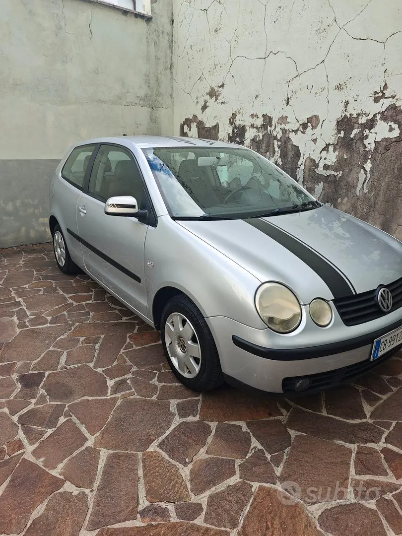 Volkswagen Polo 2002 photo 2
