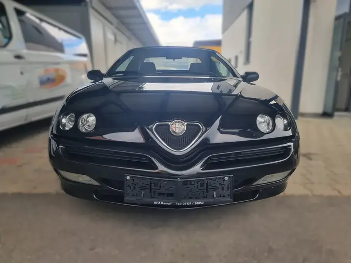 Alfa Romeo Spider 1995 photo 2