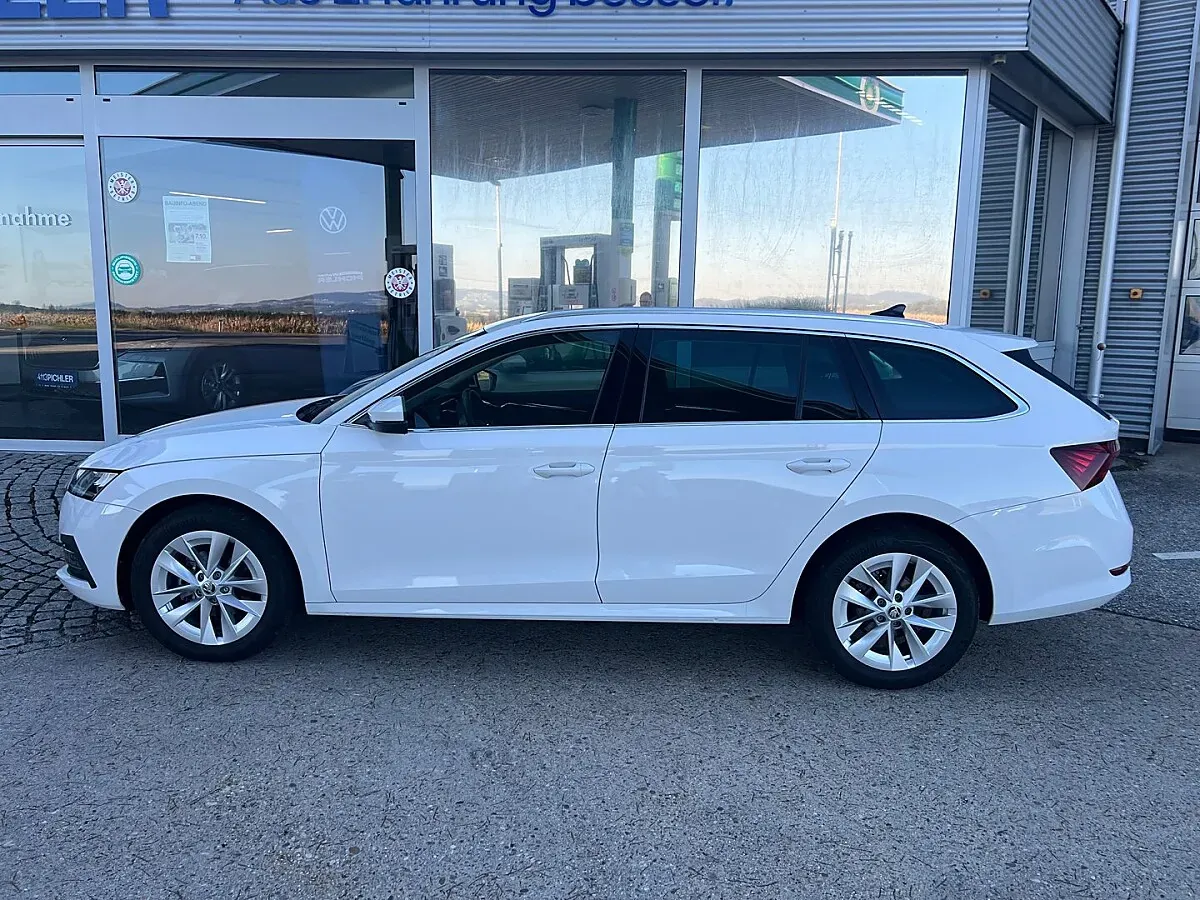 Skoda Octavia 2024 photo 3