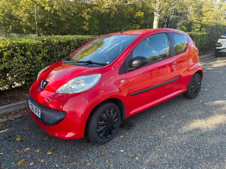 Peugeot 107 2006 photo 5
