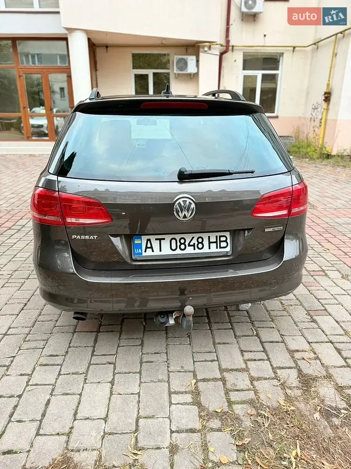 Volkswagen Passat 2012 photo 3