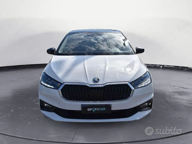 Skoda Fabia 2024 photo 2