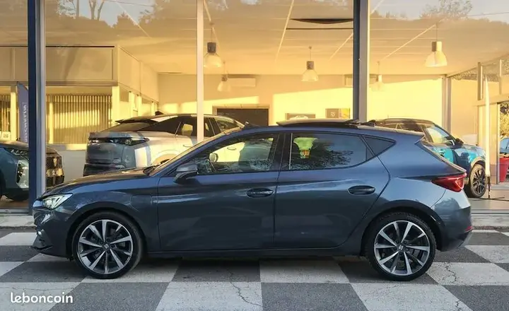 Seat Leon 2020 photo 2