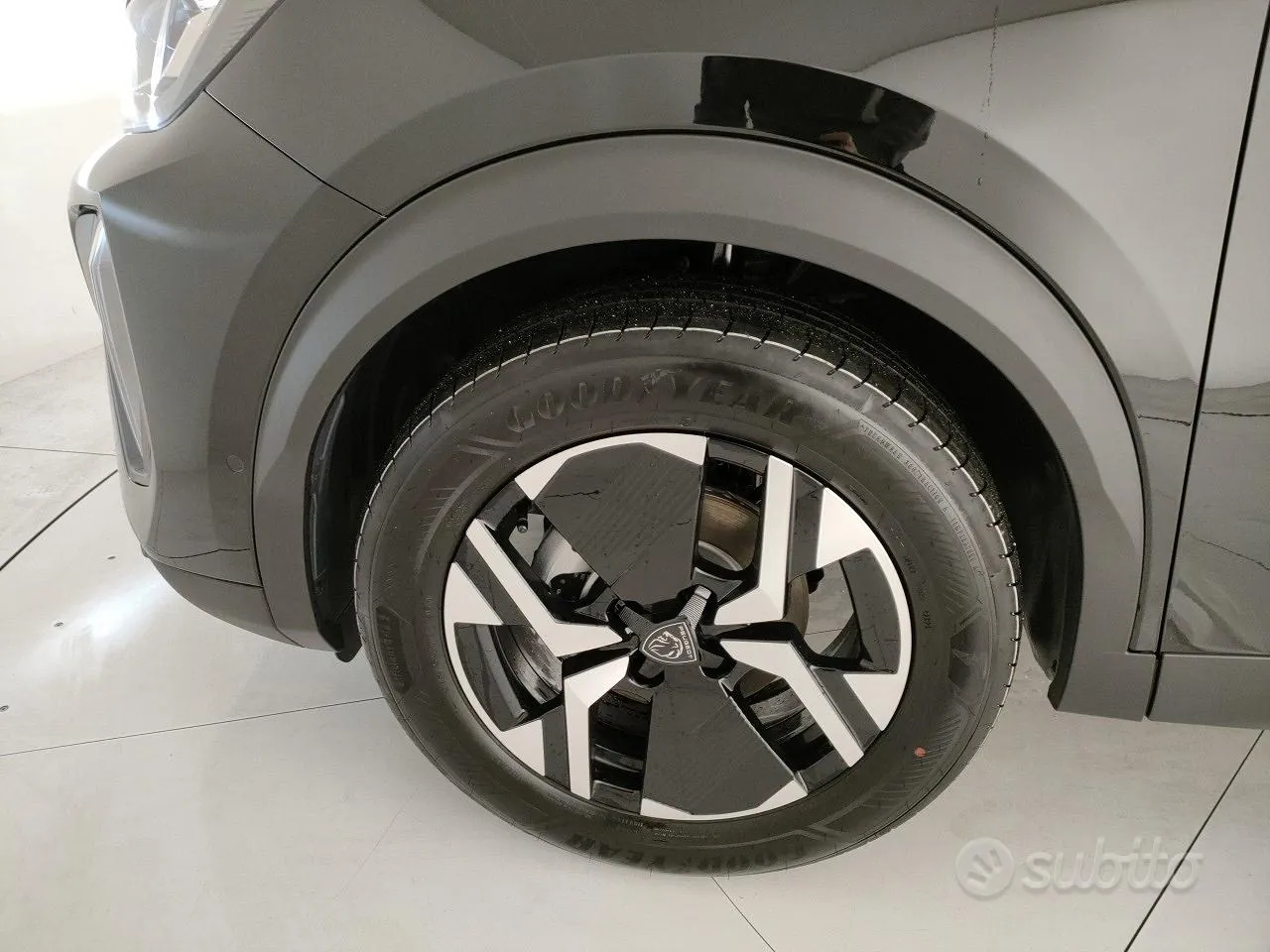 Peugeot 2008 2025 photo 5