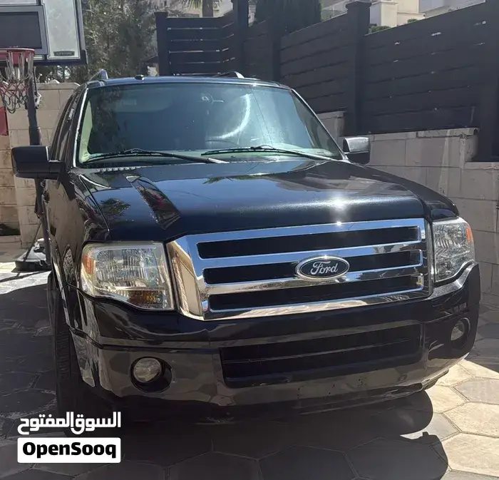 Ford Expedition 2014 photo 2