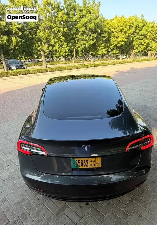 Tesla Model 3 2022 photo 4