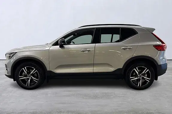 Volvo Xc40 2025 photo 2