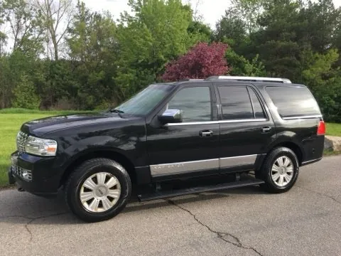 Lincoln Navigator 2010 photo 3