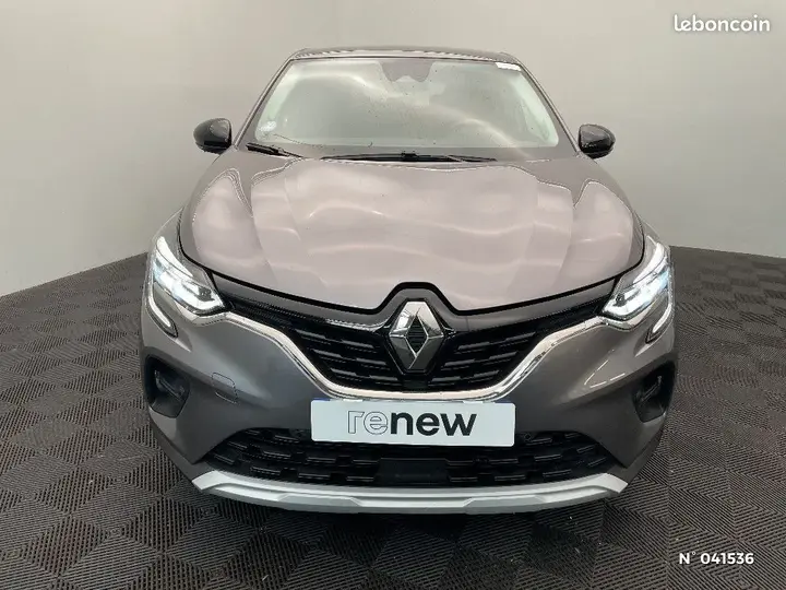 Renault Captur 2023 photo 3