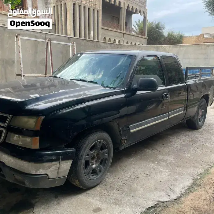 Chevrolet Silverado 2006 photo 2