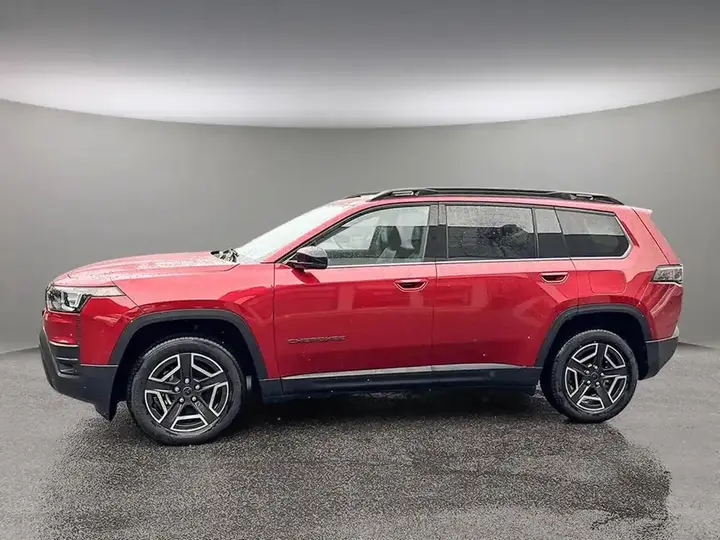 Jeep Cherokee 2026 photo 3