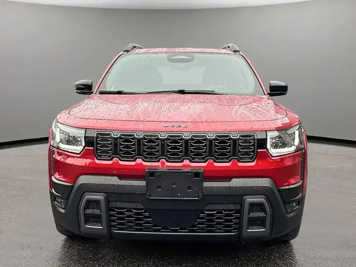 Jeep Cherokee 2026 photo 2