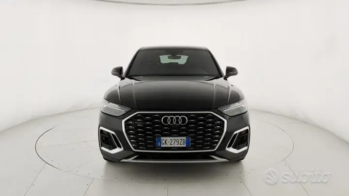 Audi Q5 2022 photo 2