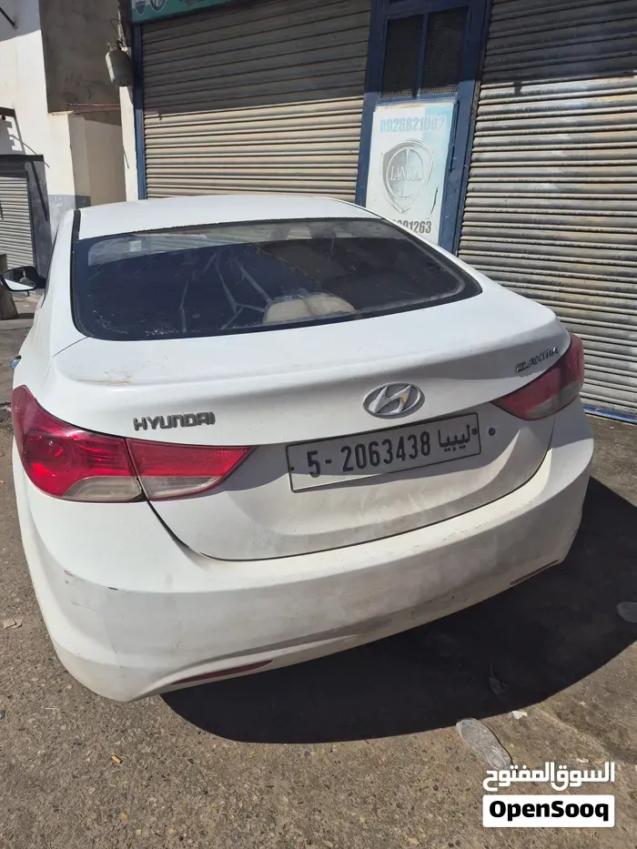 Hyundai Elantra 2012 photo 3