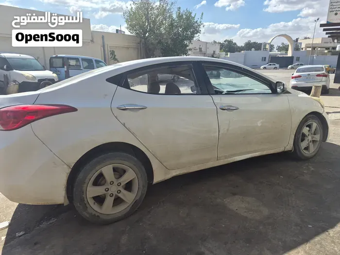 Hyundai Elantra 2012 photo 4