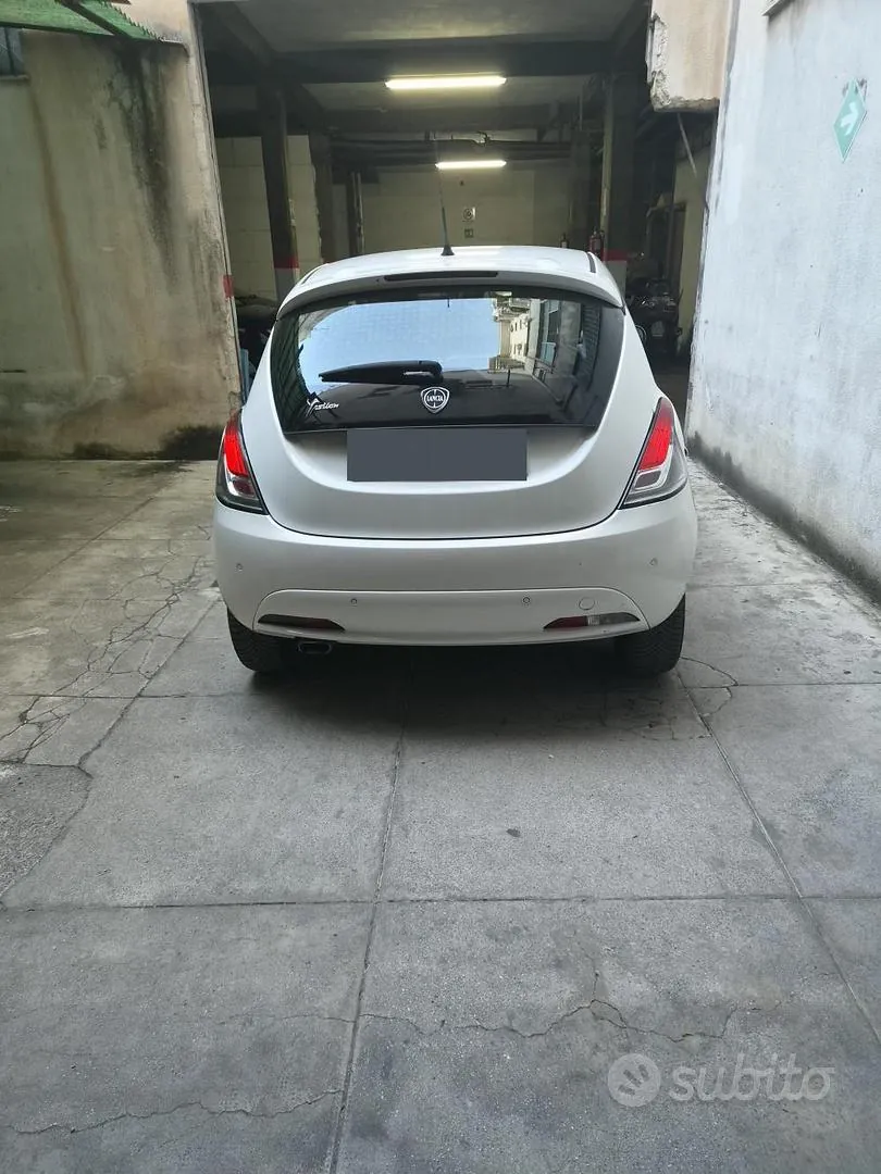 Lancia Ypsilon 2016 photo 3