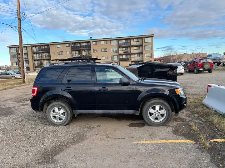 Ford Escape 2012 photo 3