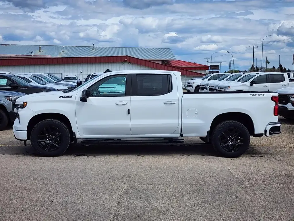 Chevrolet Silverado 1500 2026 photo 3