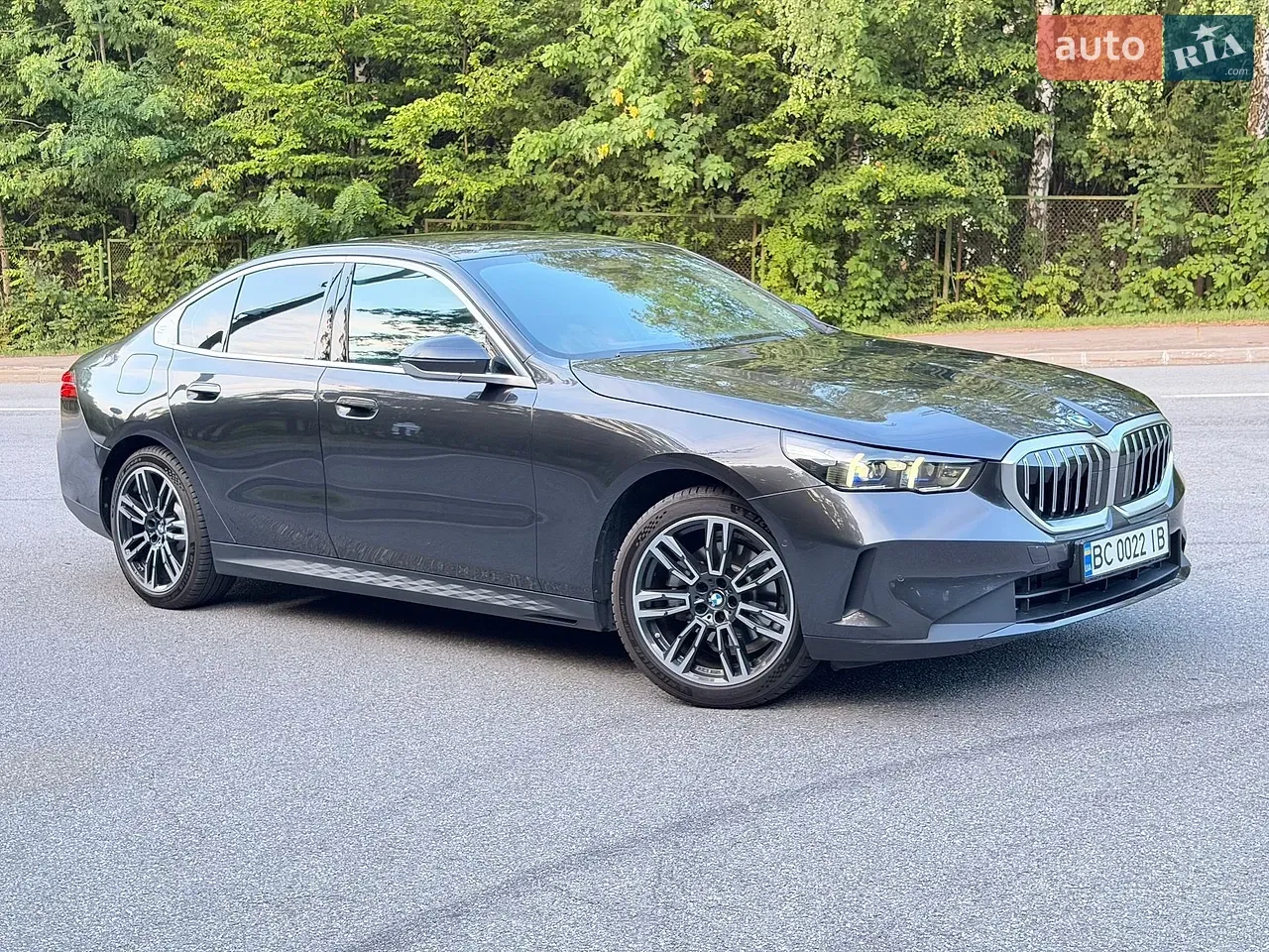 BMW 5 Series 2024 photo 5