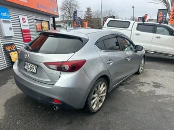 Mazda Axela 2015 photo 5