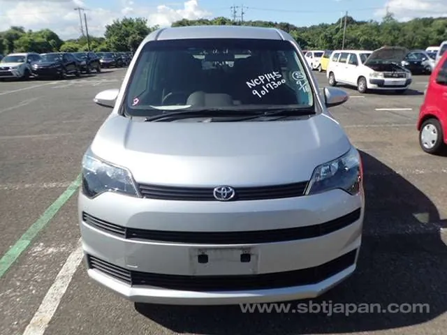 Toyota Spade F 2014 photo 5