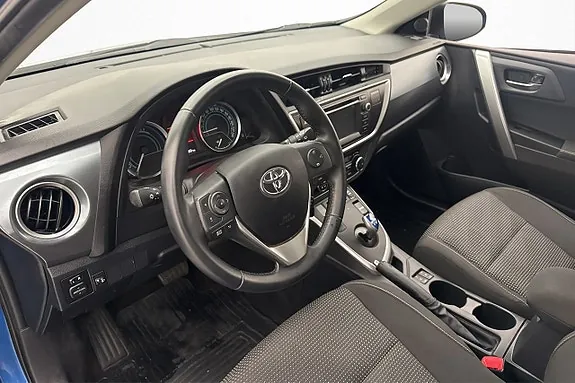 Toyota Auris 2013 photo 5