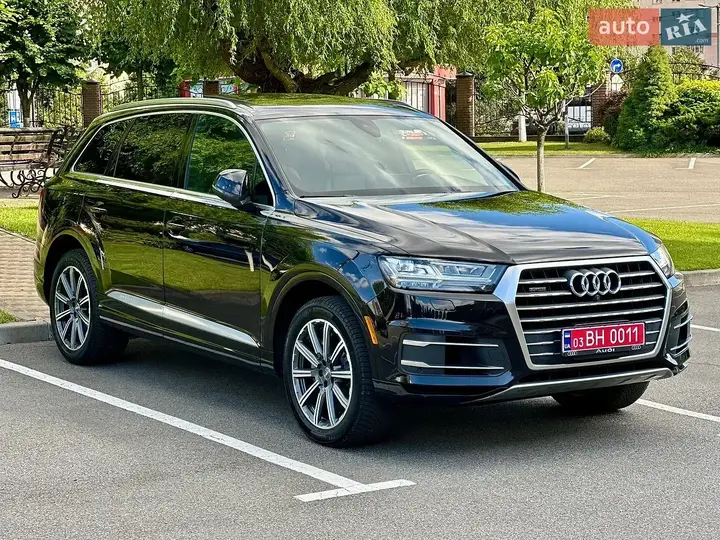 Audi Q7 2017 photo 3