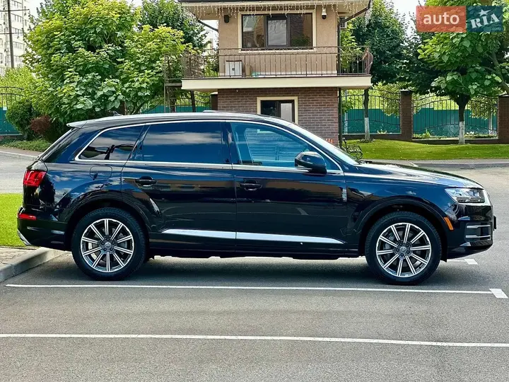 Audi Q7 2017 photo 5