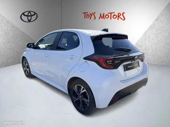 Toyota Yaris 2025 photo 3